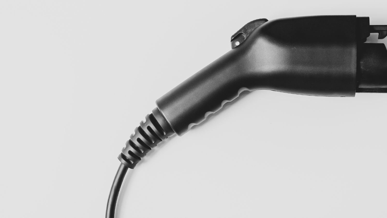 Существует ли портативное зарядное устройство для электромобилей? 
   